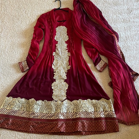 Maroon anarkali - Picture 1 of 6